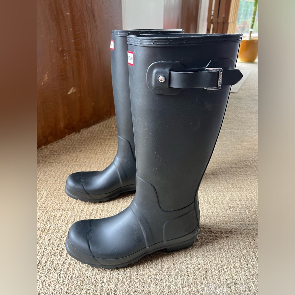 Brand new in box Hunter rain boots